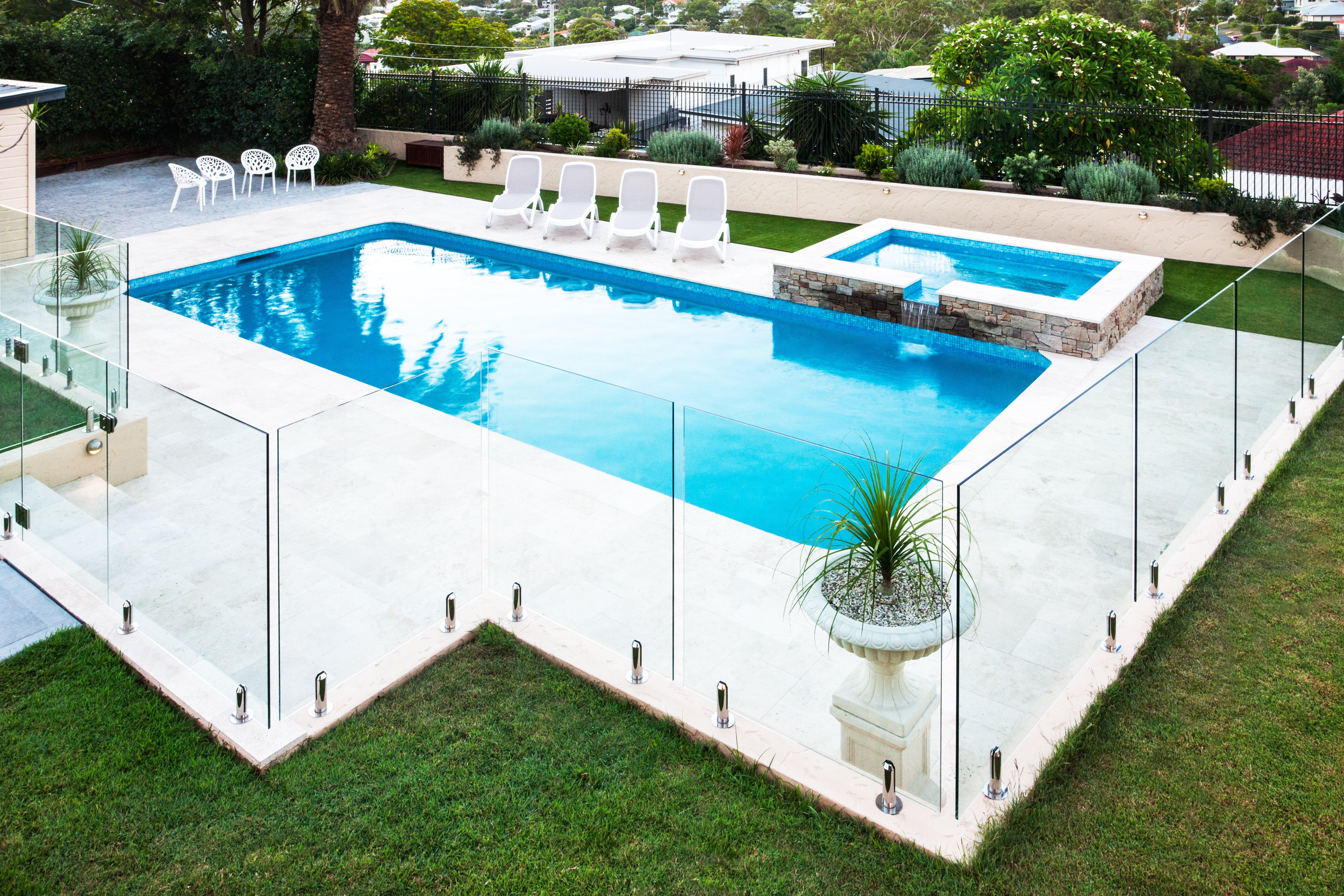 Unikoo Glass & Hardware